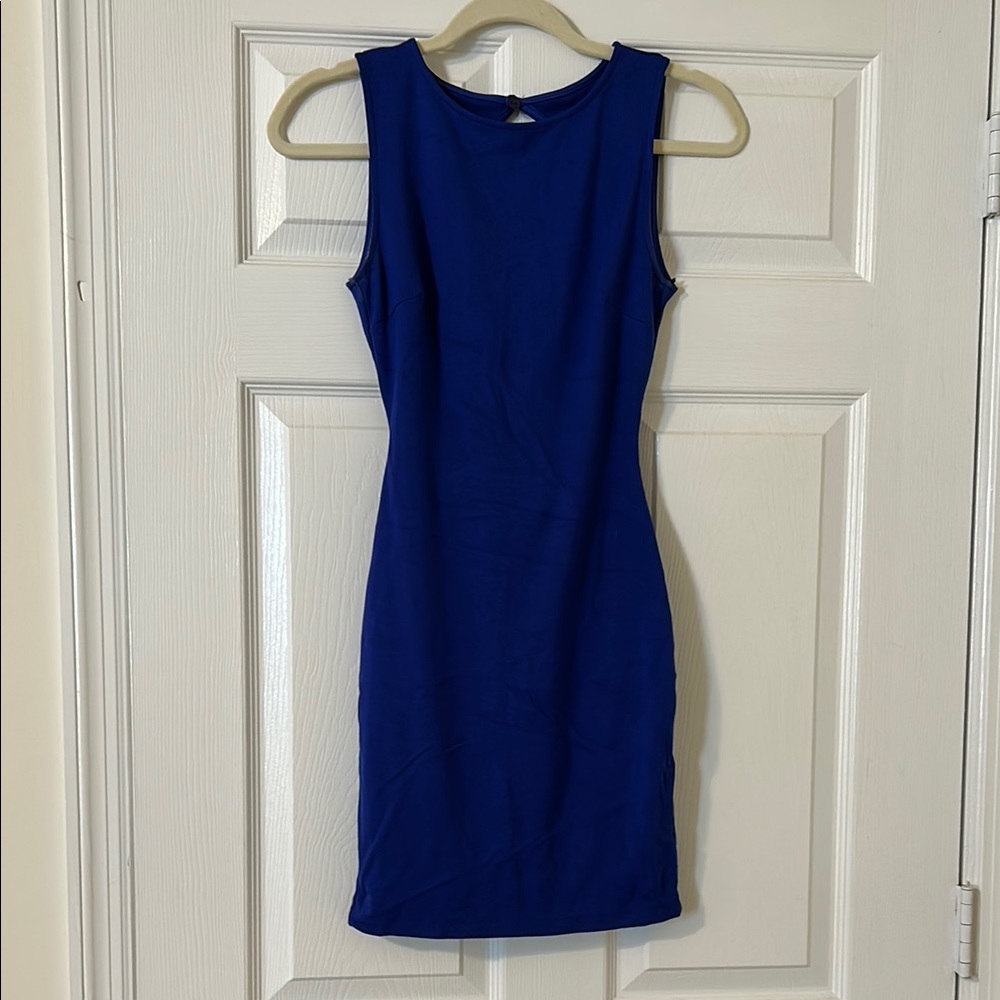 Elegant Blue Sleeveless Dress